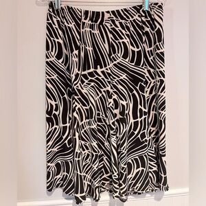 Chicos Brown & Beige Elastic Waist Flare Skirt Women’s Size 2 made in the USA